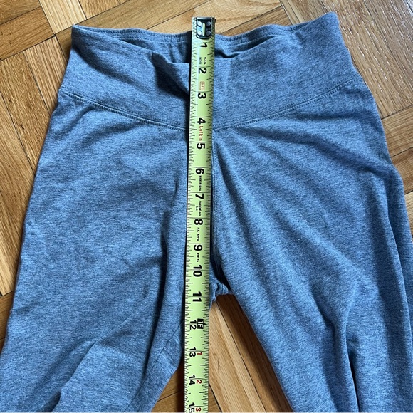 Kensie Keepers Grey Leggings Size Small - Picture 9 of 9